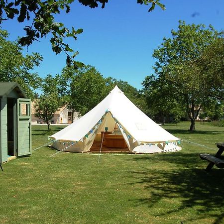 Camping La Foret De Tesse Luaran gambar